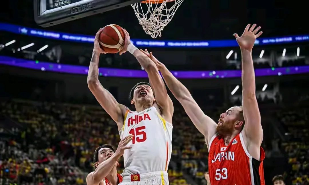 人队中锋内线强势，成为球队内线又一得分利器