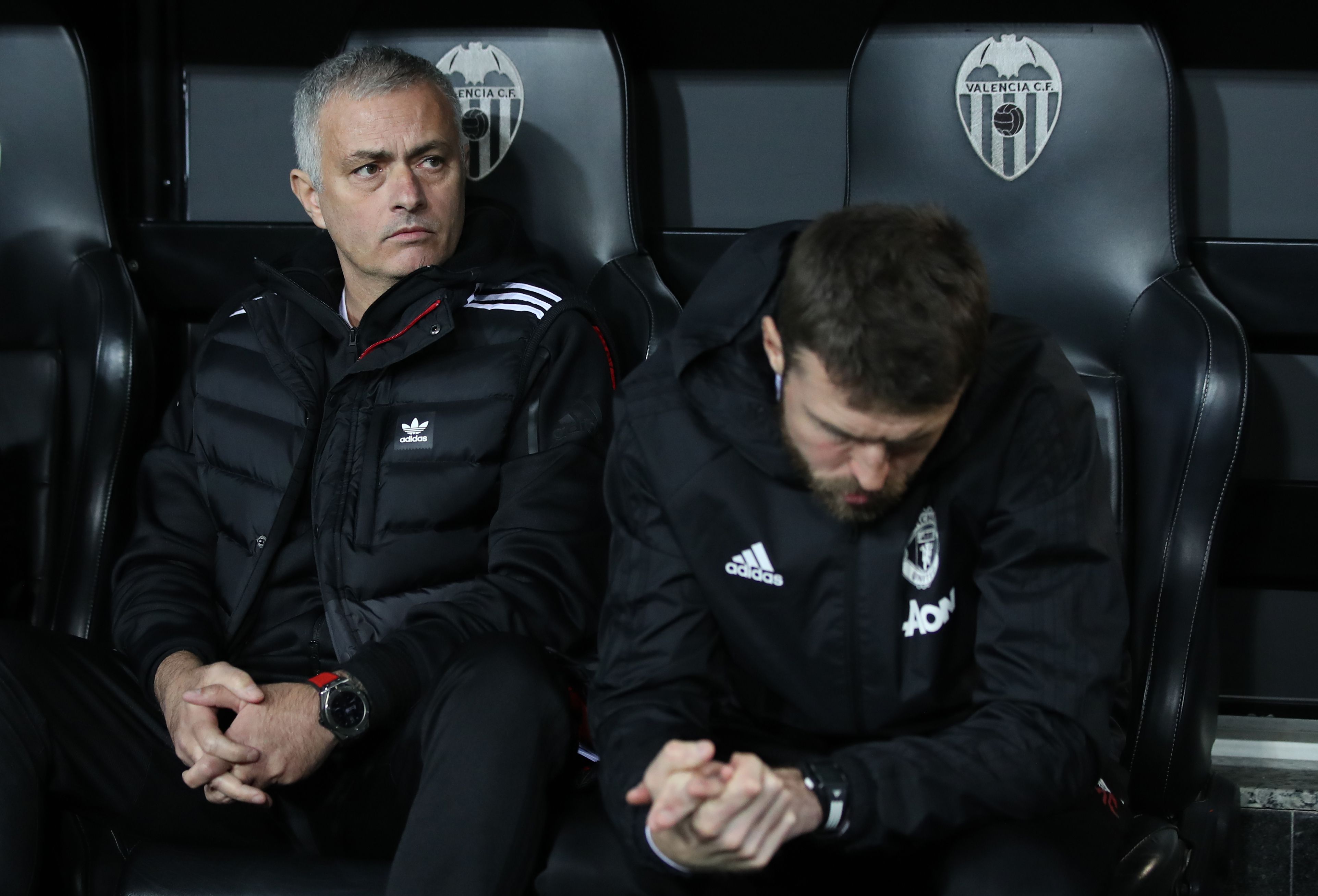 关于莫德里奇五连胜继续领跑积分榜，曼联主帅陷下课危机！的信息