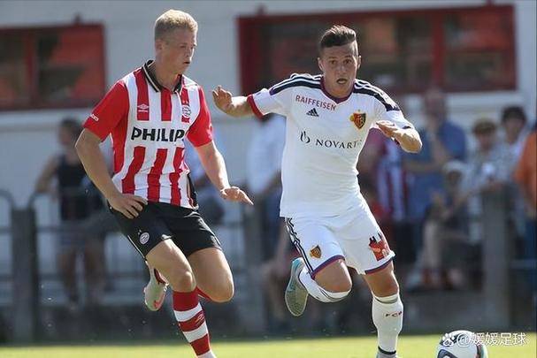 包含热刺替补上场改变战局，阿贾克斯防线瞬间崩溃！的词条